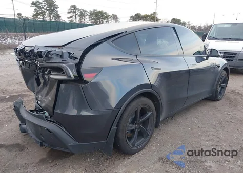 2026 Tesla Model Y Long Range Launch Series/Premium All-Wheel Drive from USA, damaged, VIN 7SAYGDEE3TF339998
